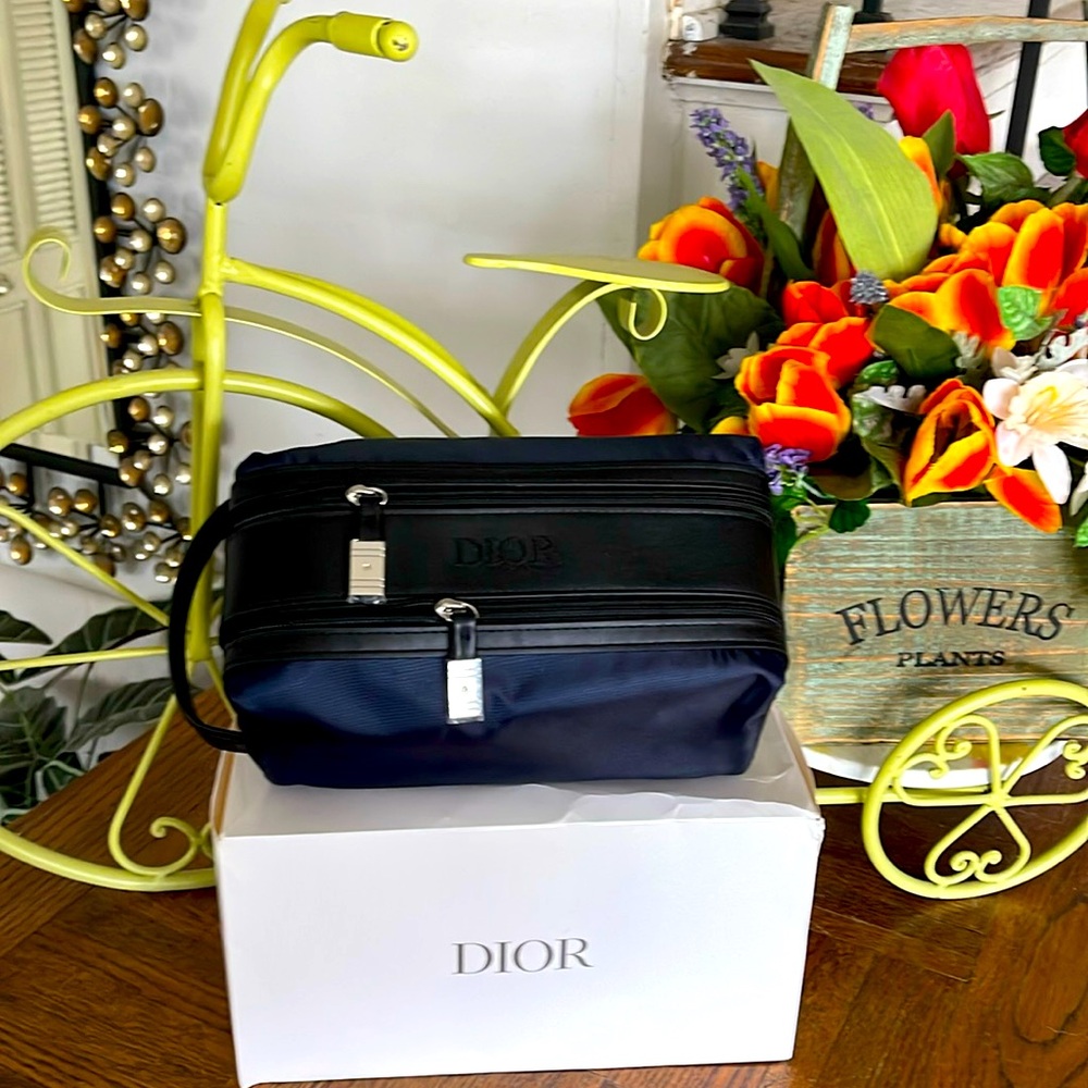 NWB Dior Pouch Toiletry Case Cosmetic Bag